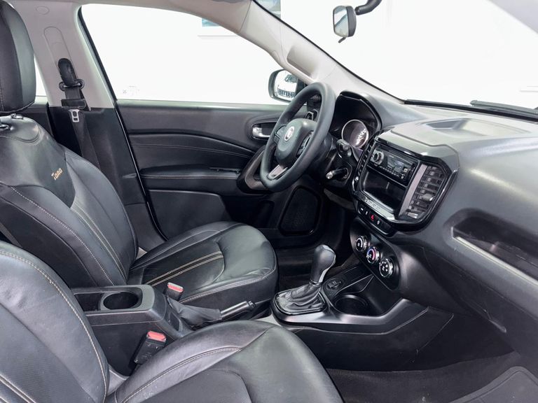 Fiat Toro Endurance 1.8 16V Flex Aut.
