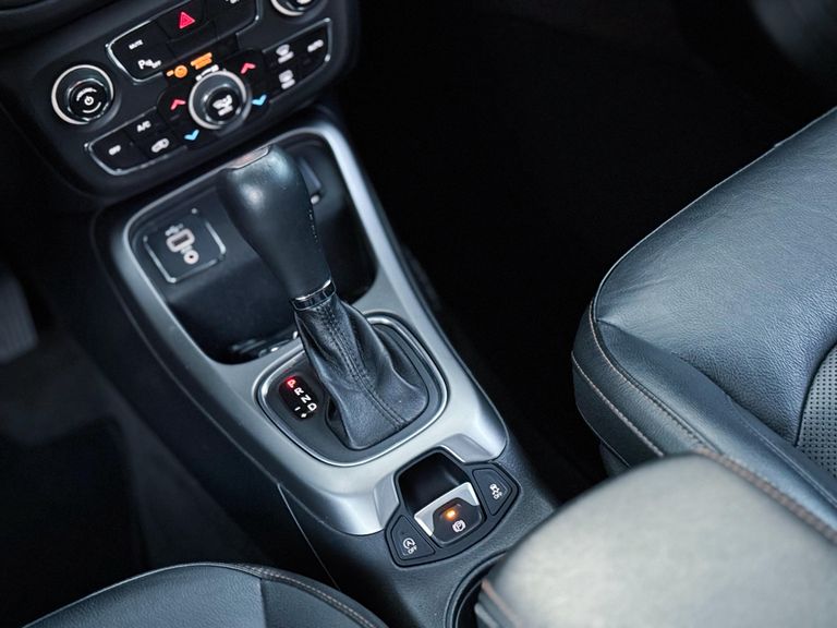 Jeep COMPASS LONGITUDE 2.0 4x2 Flex 16V Aut.