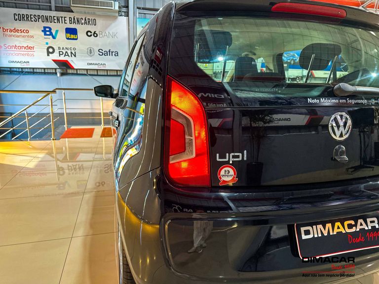 VolksWagen up! black/white/red 1.0 T. Flex 12V 5p