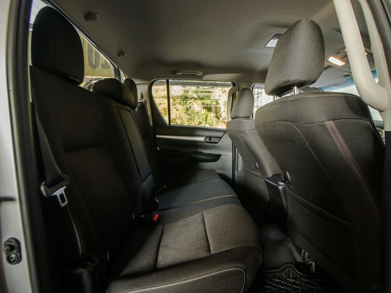 Toyota Hilux CD SR 4x2 2.7 16V/2.7 Flex Mec.