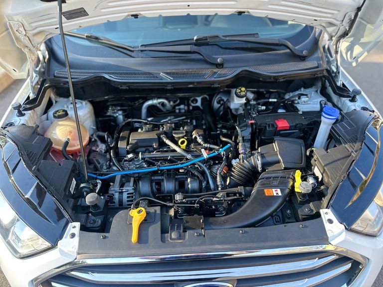 Ford EcoSport TITANIUM 1.5 12V Flex 5p Aut.