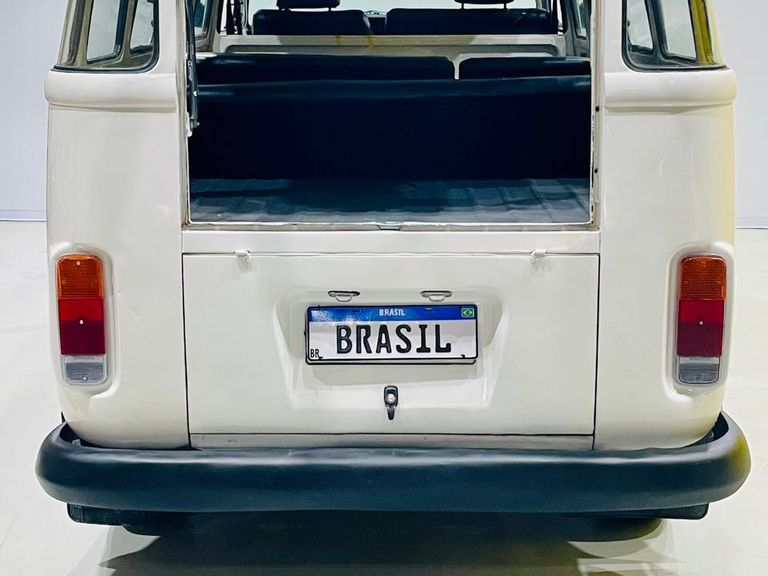 VolksWagen Kombi Standard/ Luxo/ Série Prata