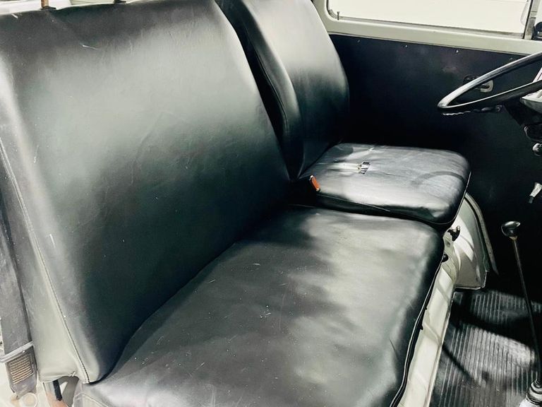 VolksWagen Kombi Standard/ Luxo/ Série Prata