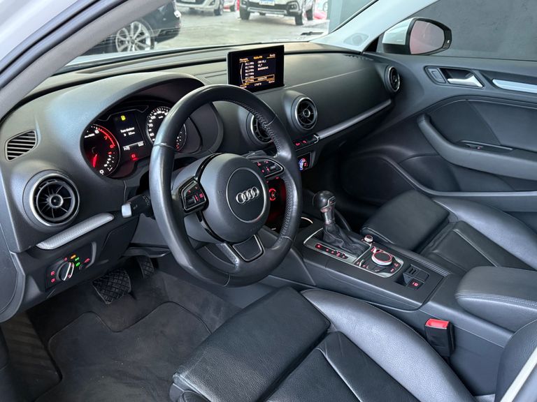 Audi A3 Sed.1.8/1.8 Ambit.16V TB FSI S-tronic