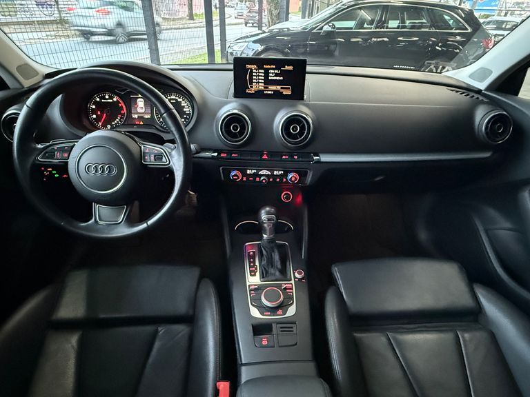 Audi A3 Sed.1.8/1.8 Ambit.16V TB FSI S-tronic
