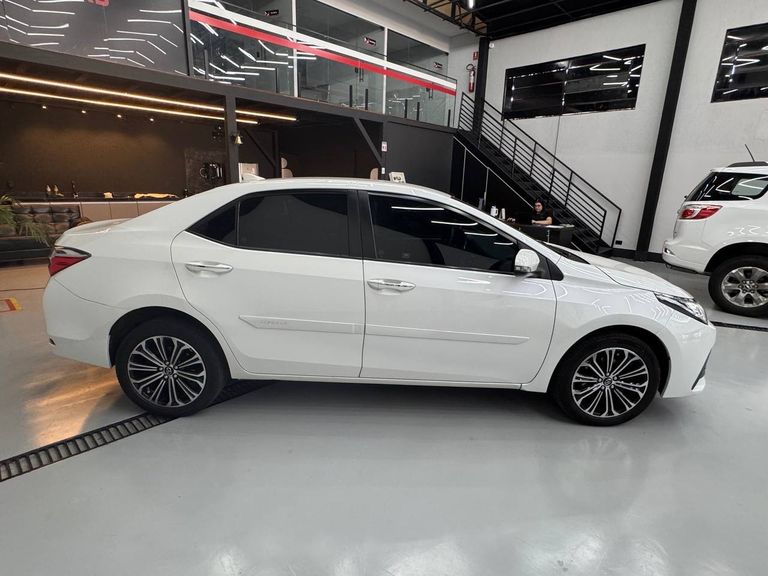 Toyota Corolla XEi 2.0 Flex 16V Aut.