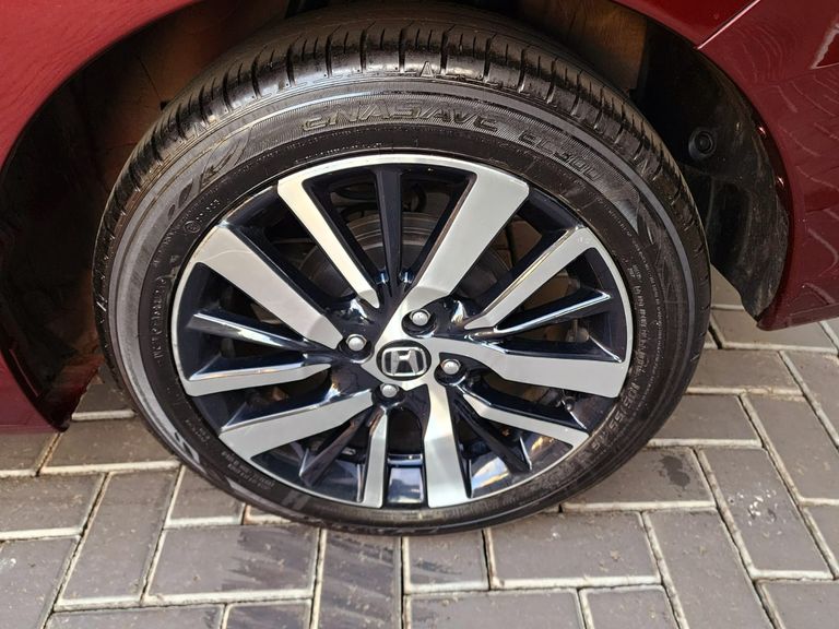 Honda CITY Hatchback Touring 1.5 Flex 16V Aut