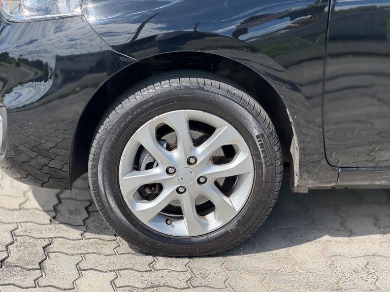 Nissan MARCH SV 1.6 16V FlexStart 5p Aut.