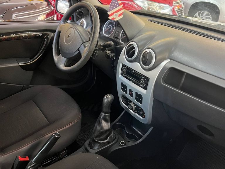 Renault SANDERO Expression Hi-Flex 1.6 8V 5p