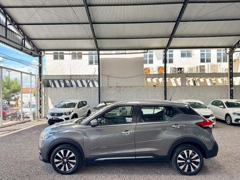 Nissan KICKS SL 1.6 16V FlexStar 5p Aut.
