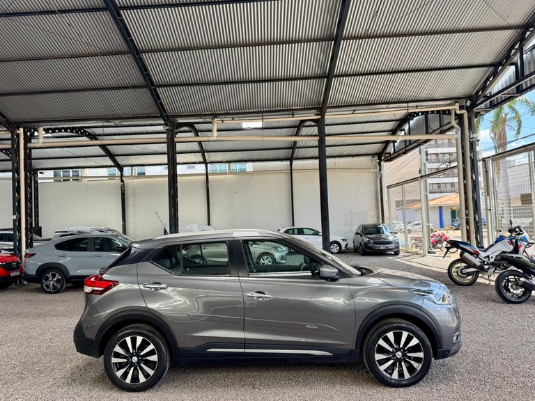 Nissan KICKS SL 1.6 16V FlexStar 5p Aut.