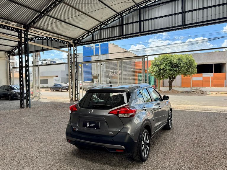 Nissan KICKS SL 1.6 16V FlexStar 5p Aut.