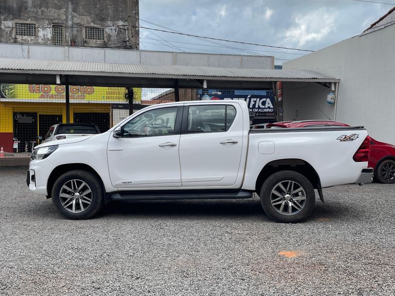 Toyota Hilux CD SRV 4x4 2.8 TDI Diesel Aut.