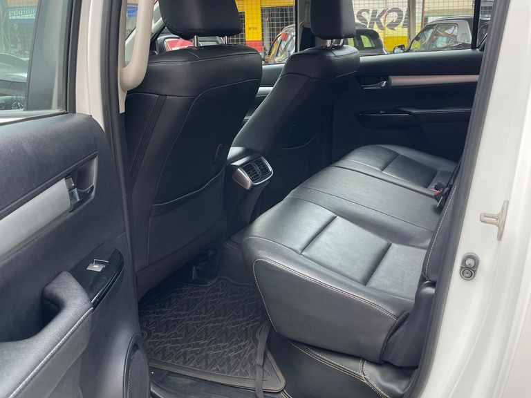 Toyota Hilux CD SRV 4x4 2.8 TDI Diesel Aut.