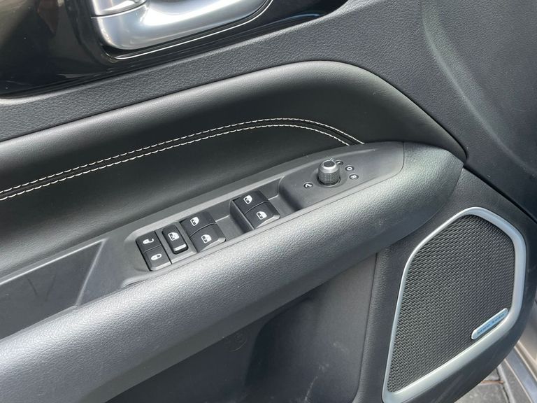 Jeep Commander Black Hurricane 2.0 4x4 TB Aut