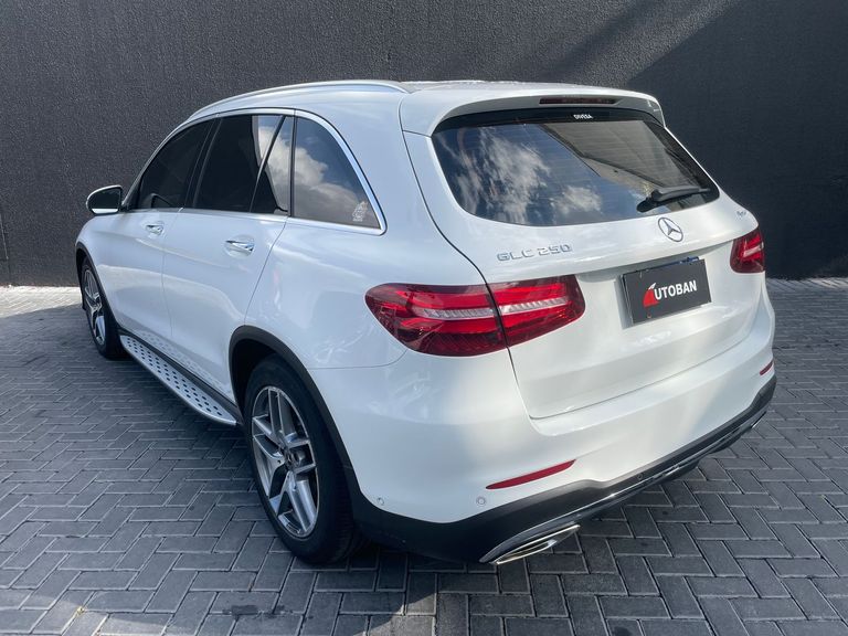 Mercedes GLC 250 Sport 4MATIC 2.0 TB 16V Aut.