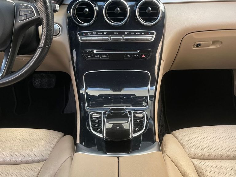 Mercedes GLC 250 Sport 4MATIC 2.0 TB 16V Aut.