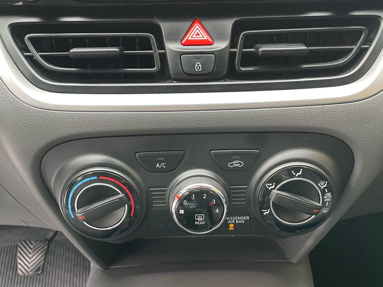 Hyundai HB20S Comfort Plus 1.0 Flex 12V Mec.