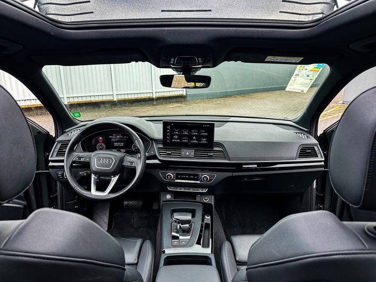 Audi Q5 S-Line Black 2.0 TFSI Quat. S-Tronic