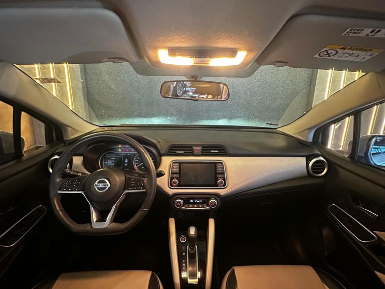 Nissan VERSA Exclusive 1.6 16V Flex Aut.