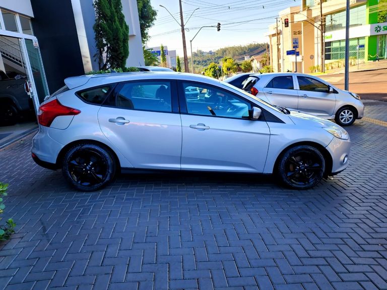 Ford Focus 1.6 S/1.6 SE Flex 16v 5p Aut
