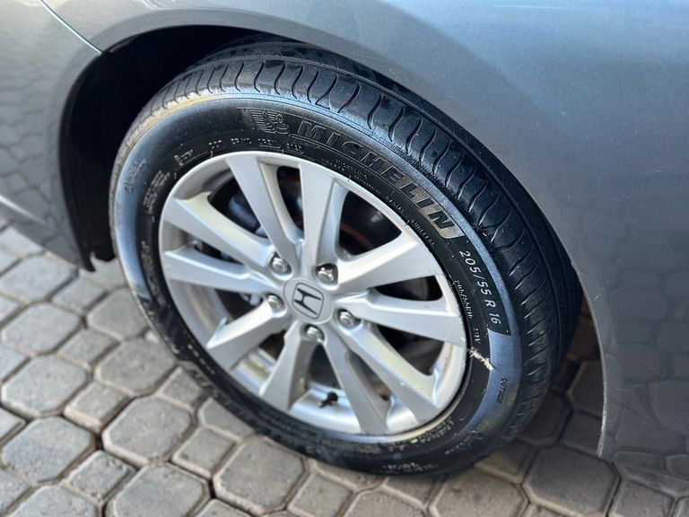 Honda Civic Sedan LXR 2.0 Flexone 16V Aut. 4p
