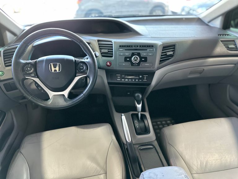 Honda Civic Sedan LXR 2.0 Flexone 16V Aut. 4p