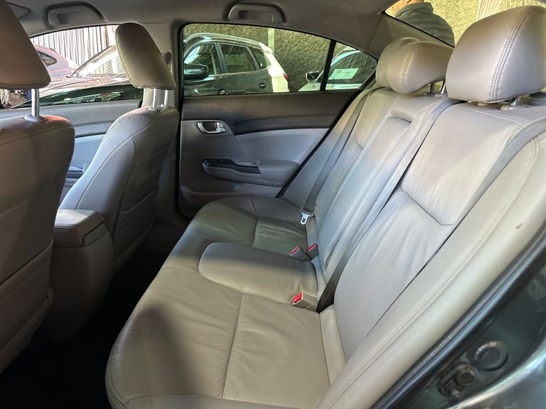 Honda Civic Sedan LXR 2.0 Flexone 16V Aut. 4p