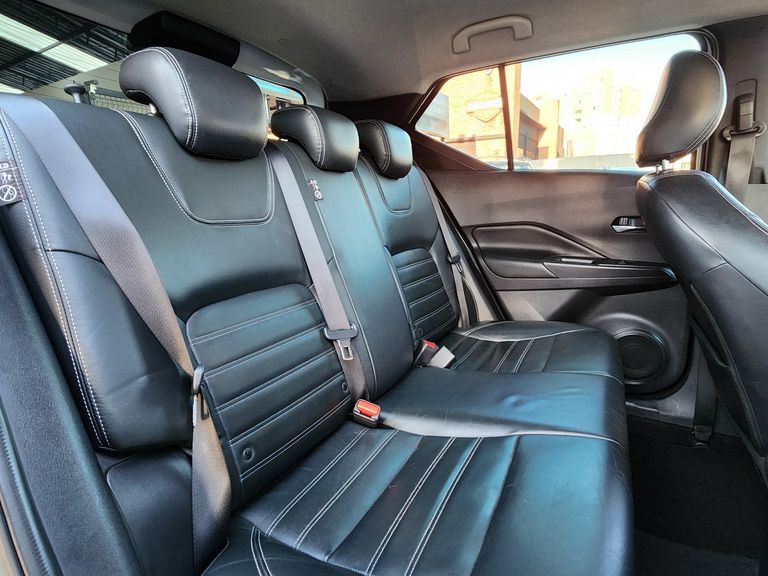 Nissan KICKS SL 1.6 16V FlexStar 5p Aut.