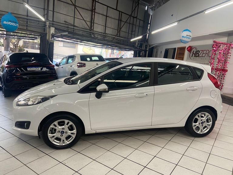 Ford Fiesta 1.6 16V Flex Aut. 5p