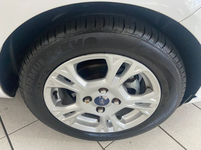 Ford Fiesta 1.6 16V Flex Aut. 5p