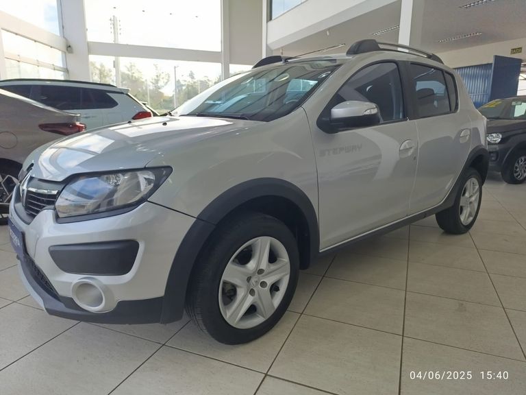 Renault SANDERO STEPWAY Flex 1.6 16V 5p