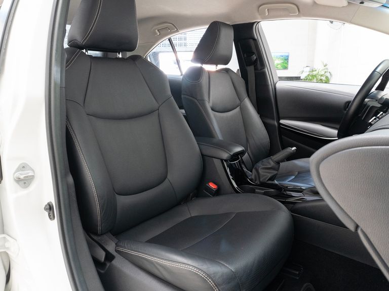 Toyota Corolla XEi 2.0 Flex 16V Aut.