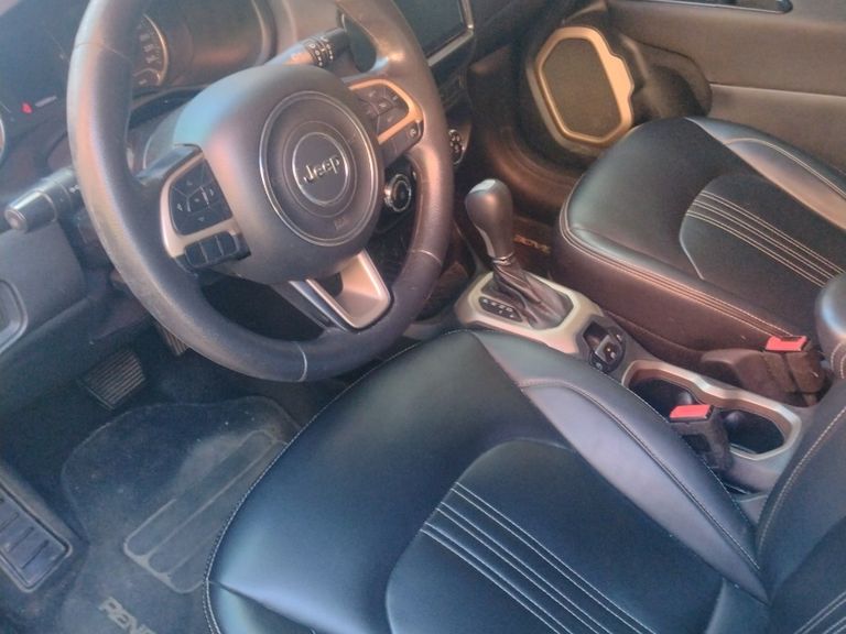Jeep Renegade Sport 1.8 4x2 Flex 16V Aut.
