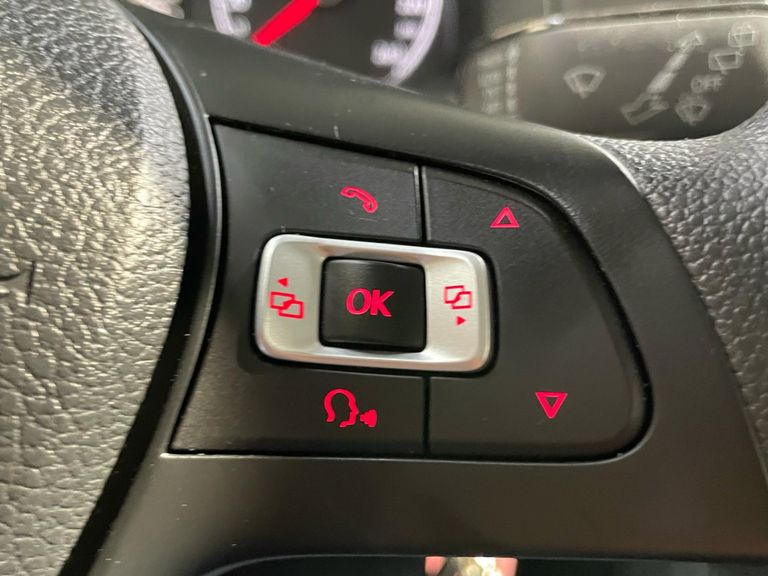 VolksWagen Polo Track 1.0 Flex 12V 5p