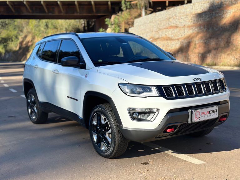 Jeep COMPASS TRAILHAWK 2.0 4x4 Dies. 16V Aut.