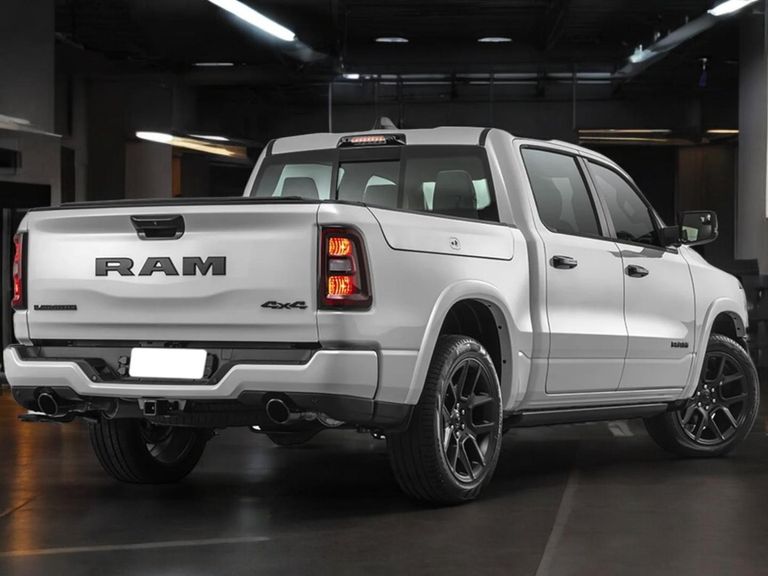 RAM 1500 LARAM. NIGHT ED. BI-TB 3.0 4x4 Aut.
