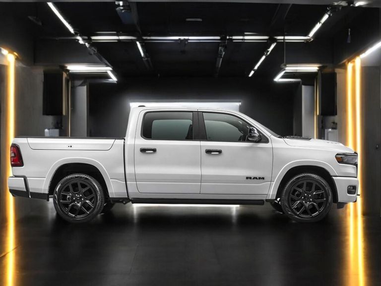 RAM 1500 LARAM. NIGHT ED. BI-TB 3.0 4x4 Aut.