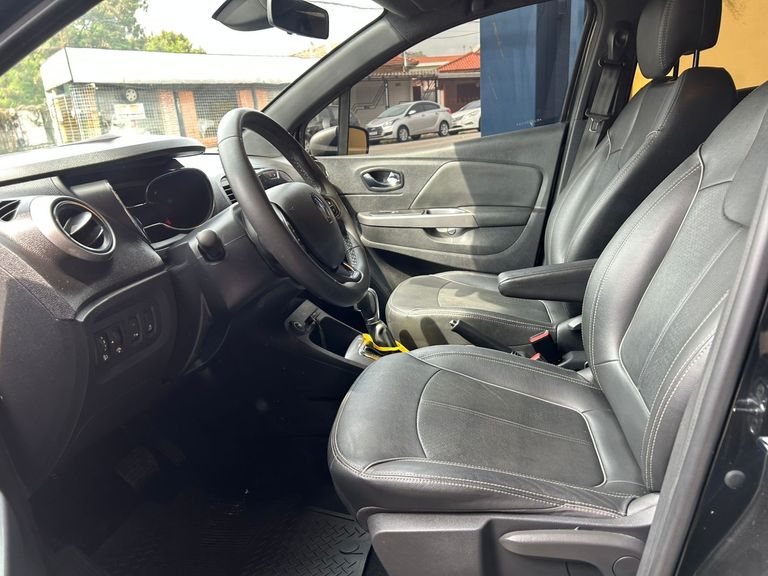 Renault CAPTUR Intense Bose 1.6 16V Flex 5p Aut.