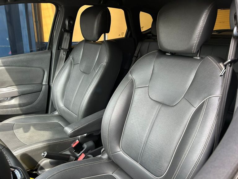 Renault CAPTUR Intense Bose 1.6 16V Flex 5p Aut.