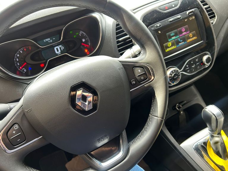 Renault CAPTUR Intense Bose 1.6 16V Flex 5p Aut.