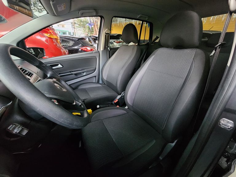 VolksWagen Fox Connect 1.6 Flex 8V 5p
