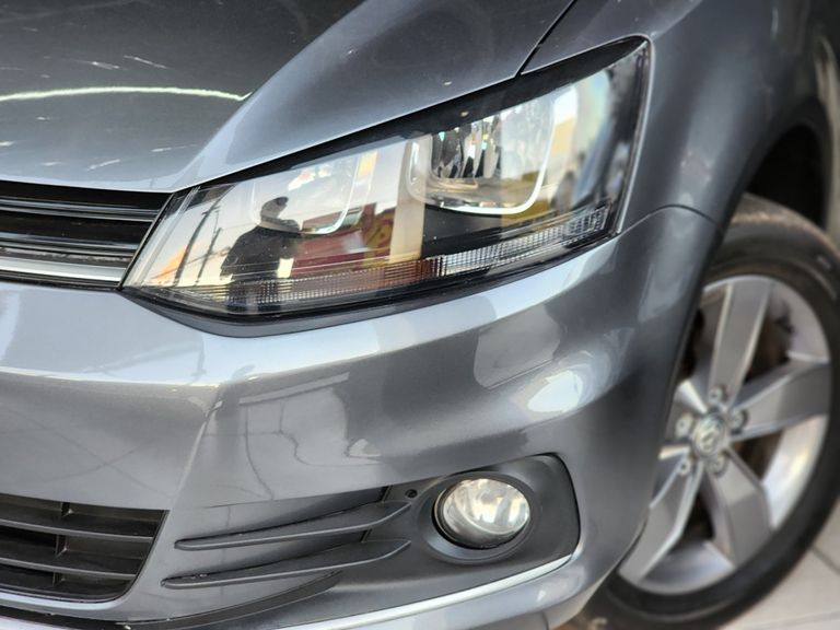 VolksWagen Fox Connect 1.6 Flex 8V 5p