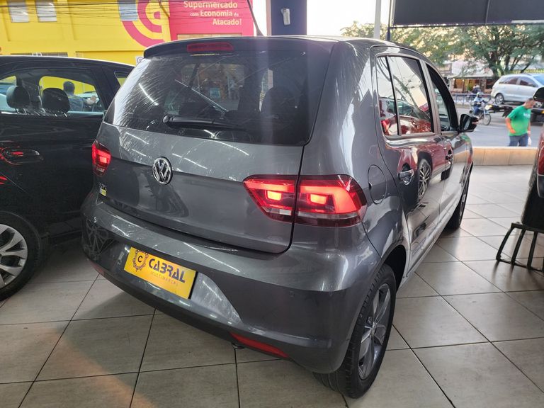 VolksWagen Fox Connect 1.6 Flex 8V 5p