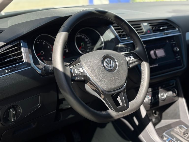 VolksWagen TIGUAN Allspac 250 TSI 1.4 Flex