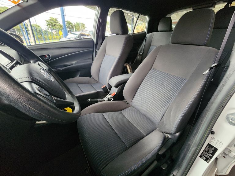 Toyota YARIS XL Live 1.3 Flex 16V 5p Aut.