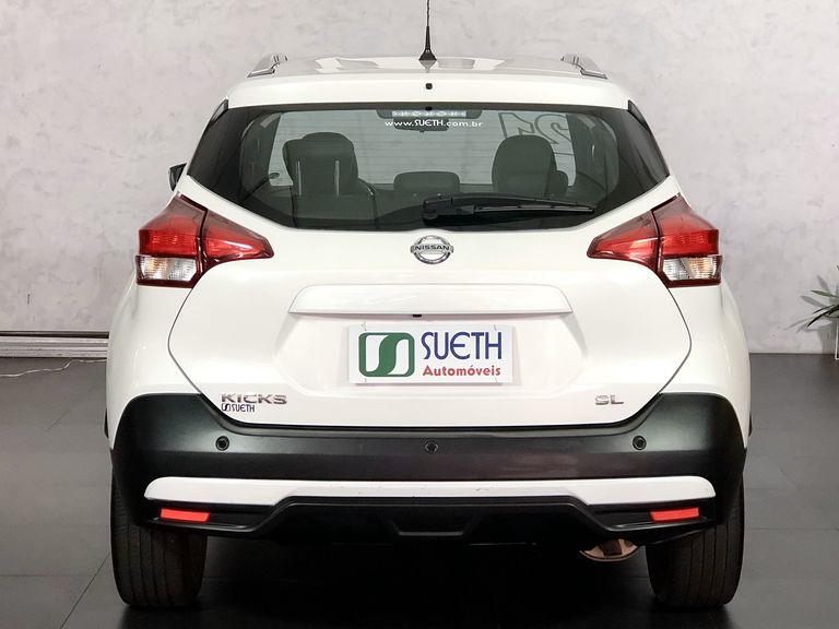 Nissan KICKS SL 1.6 16V FlexStar 5p Aut.
