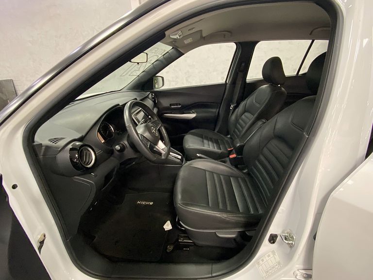 Nissan KICKS SL 1.6 16V FlexStar 5p Aut.