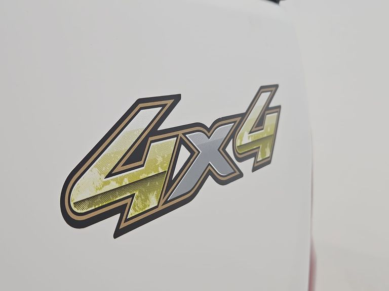 Toyota Hilux CD SRV 4x4 2.7 Flex 16V Aut.