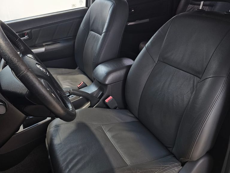 Toyota Hilux CD SRV 4x4 2.7 Flex 16V Aut.